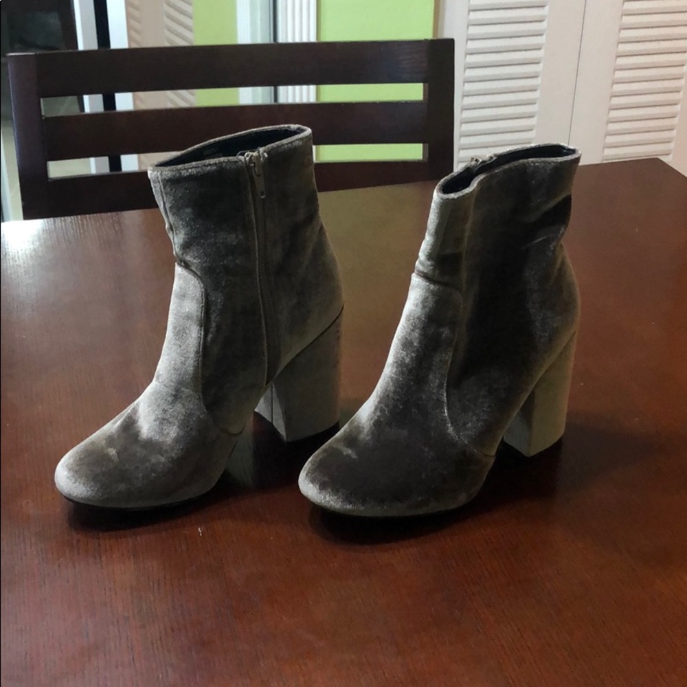 Booties - Picture 3 of 4